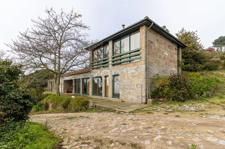 Quinta T3 para Venda em Loivos da Ribeira e Tresouras Foto 2