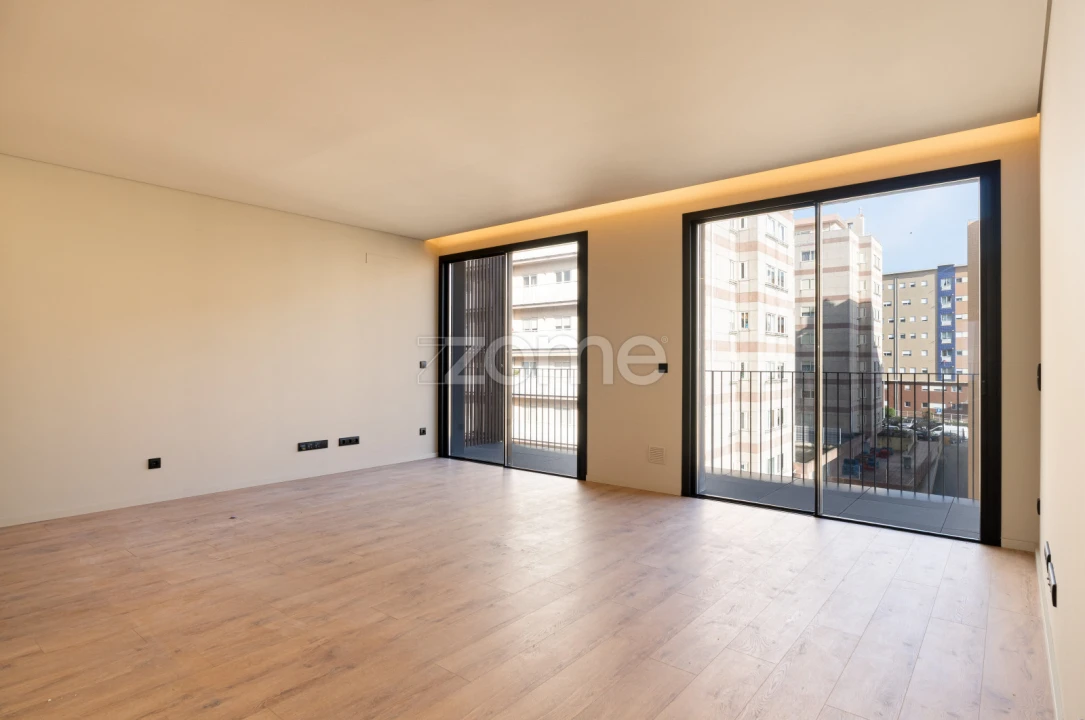 Apartamento T1 para Venda em Vilar de Andorinho Foto 1