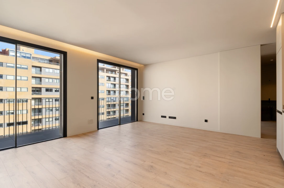 Apartamento T1 para Venda em Vilar de Andorinho Foto 9