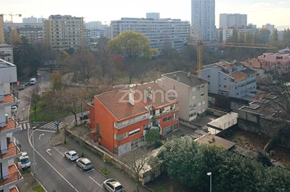 Apartamento T4 para Venda em Ramalde