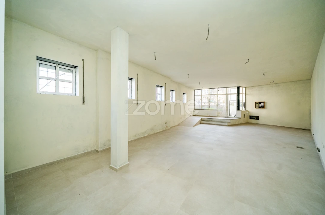 Negócio para Arrendamento em Braga (Maximinos, Sé e Cividade) Foto 1