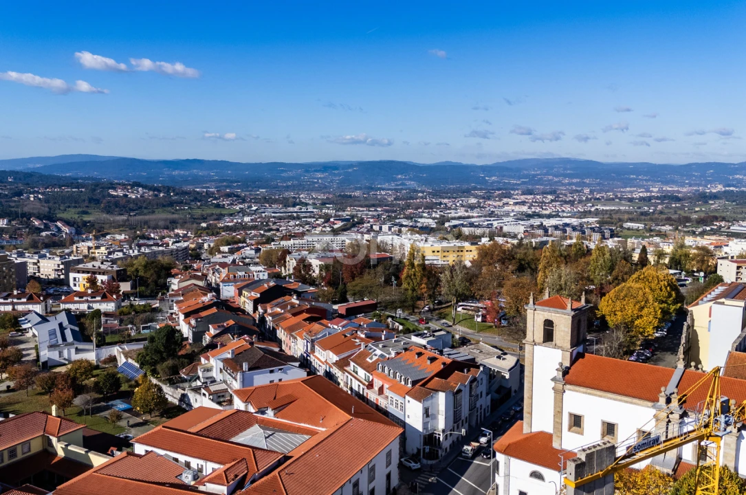 Negócio para Arrendamento em Braga (Maximinos, Sé e Cividade) Foto 2