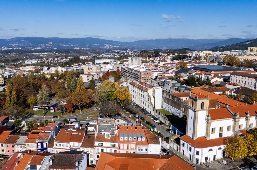 Negócio para Arrendamento em Braga (Maximinos, Sé e Cividade) Foto 4