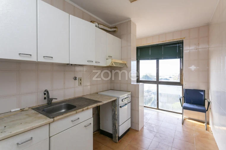 Apartamento T2 para Venda em Azurara Foto 8