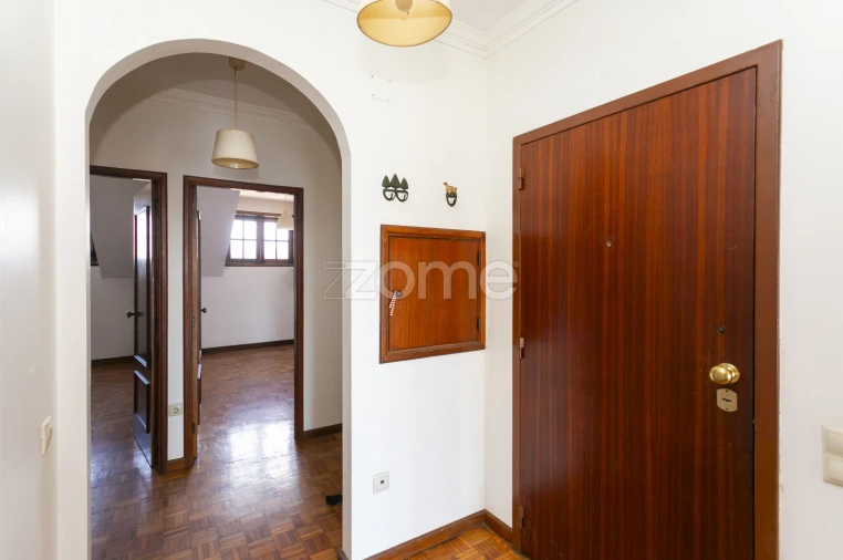 Apartamento T2 para Venda em Azurara Foto 5