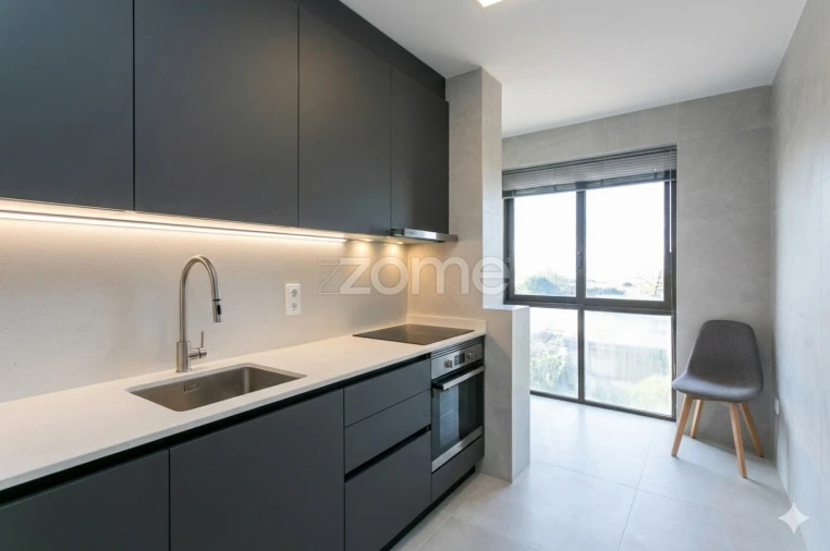 Apartamento T2 para Venda em Azurara Foto 1