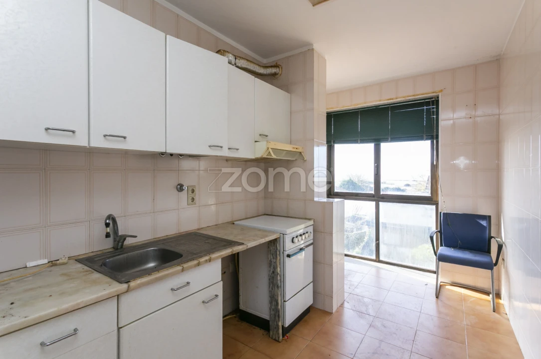 Apartamento T2 para Venda em Azurara Foto 8