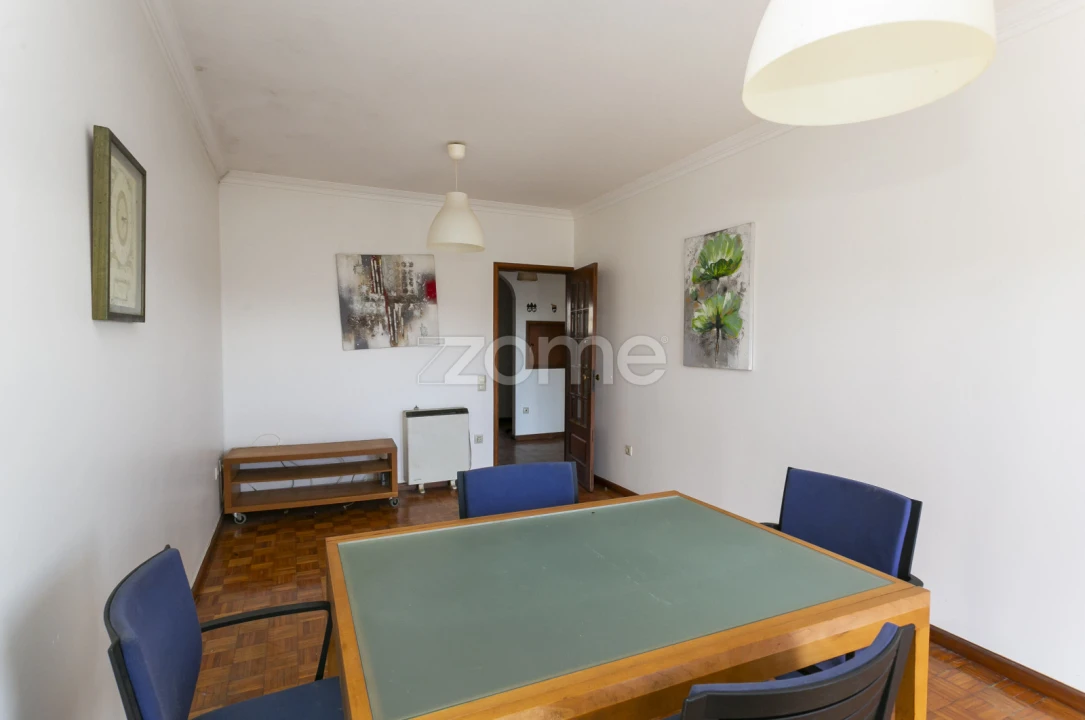 Apartamento T2 para Venda em Azurara Foto 12