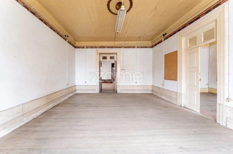 Prédio para Venda em Torre de Moncorvo Foto 10