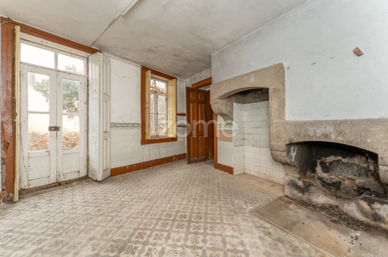 Prédio para Venda em Torre de Moncorvo Foto 19