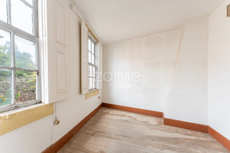 Prédio para Venda em Torre de Moncorvo Foto 22