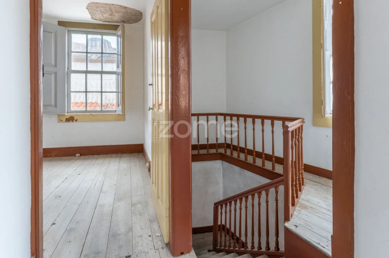 Prédio para Venda em Torre de Moncorvo Foto 26