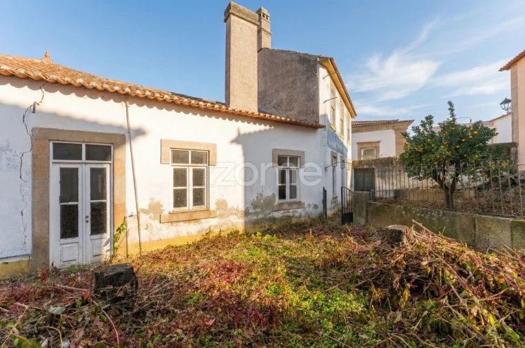 Prédio para Venda em Torre de Moncorvo Foto 37