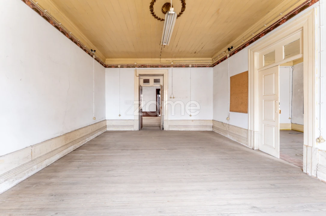 Prédio para Venda em Torre de Moncorvo Foto 10