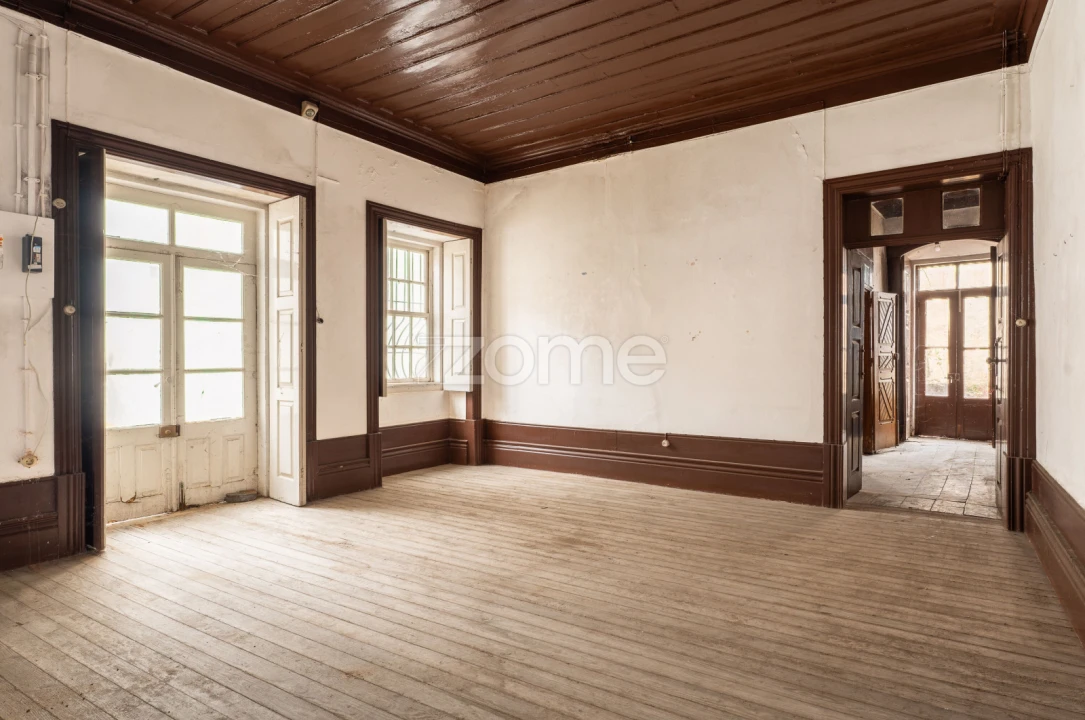 Prédio para Venda em Torre de Moncorvo Foto 11