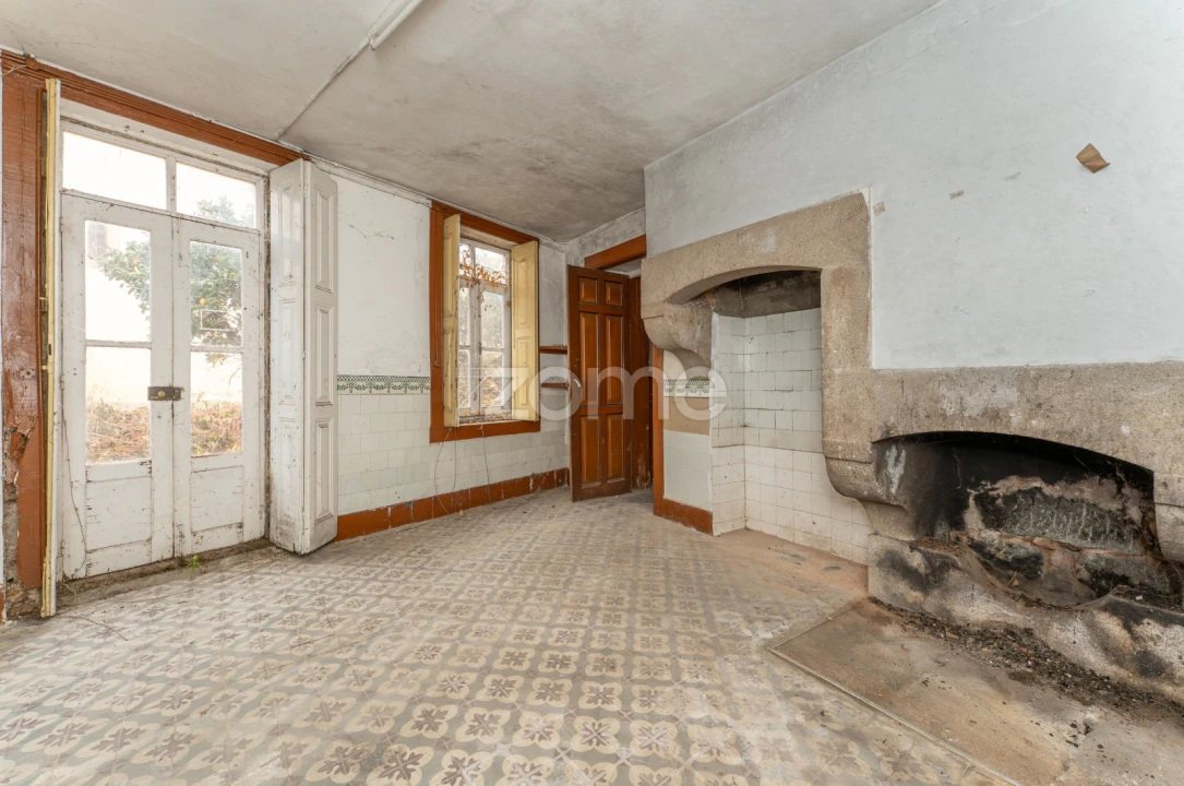 Prédio para Venda em Torre de Moncorvo Foto 19