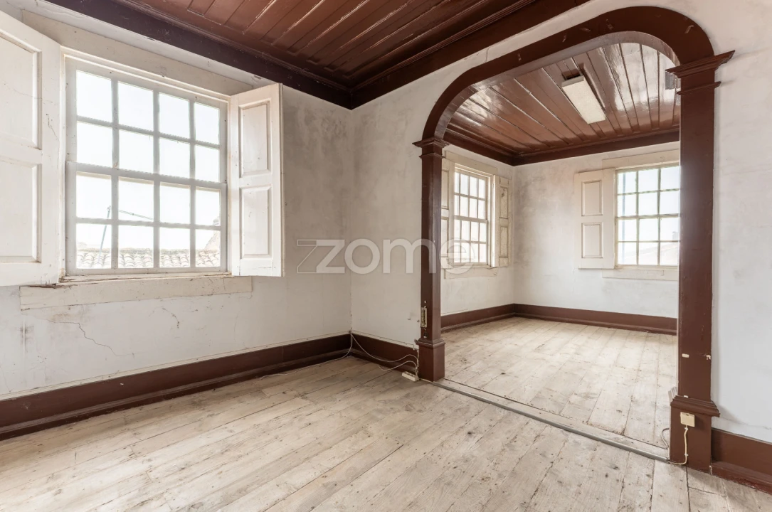 Prédio para Venda em Torre de Moncorvo Foto 30