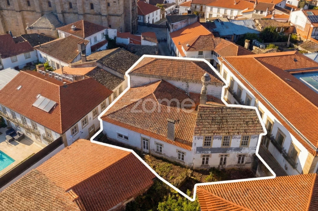 Prédio para Venda em Torre de Moncorvo Foto 3