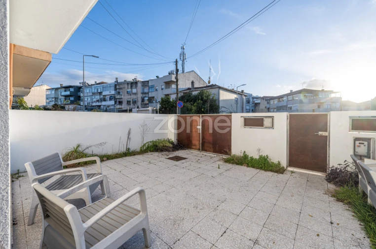 Moradia T6 para Venda em Paranhos Foto 5