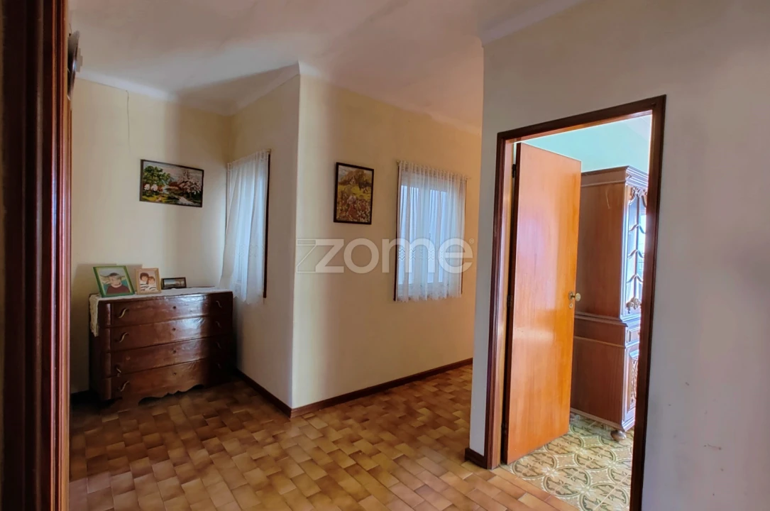 Moradia T6 para Venda em Gondomar (São Cosme), Valbom e Jovim Foto 11