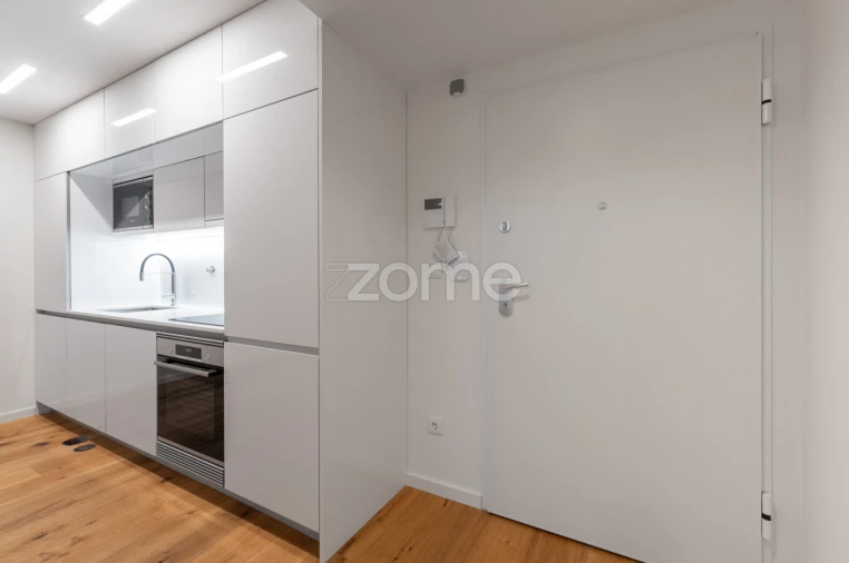 Apartamento T1 para Arrendamento em Santa Marinha e São Pedro da Afurada Foto 4