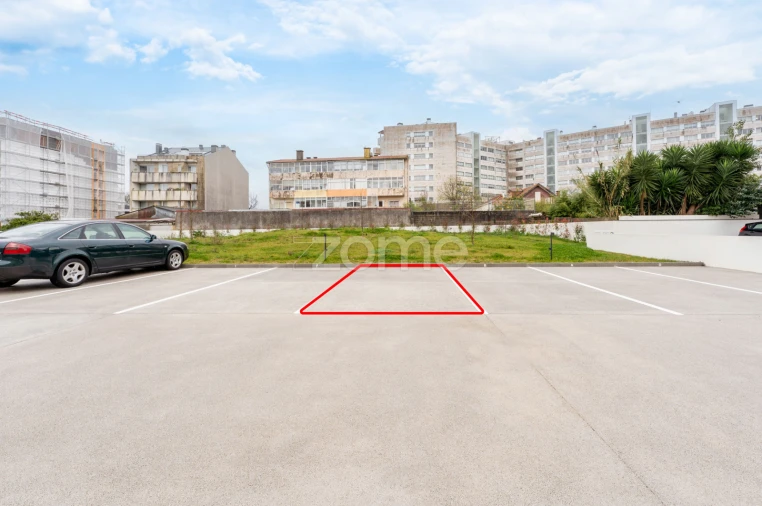 Apartamento T1 para Arrendamento em Santa Marinha e São Pedro da Afurada Foto 18