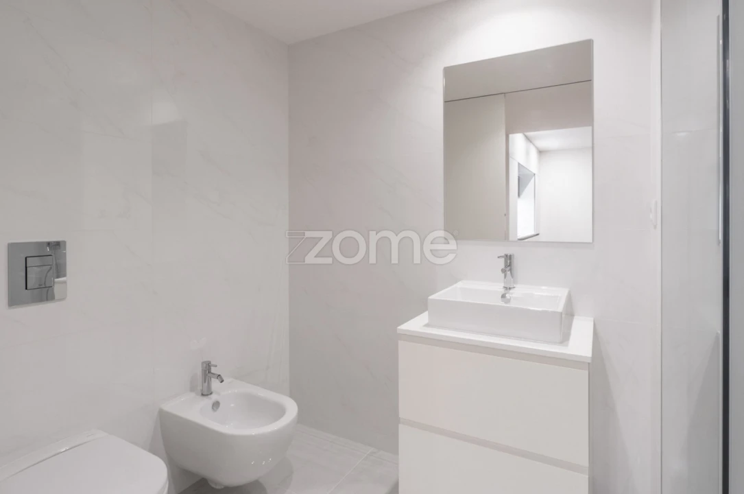 Apartamento T1 para Arrendamento em Santa Marinha e São Pedro da Afurada Foto 15