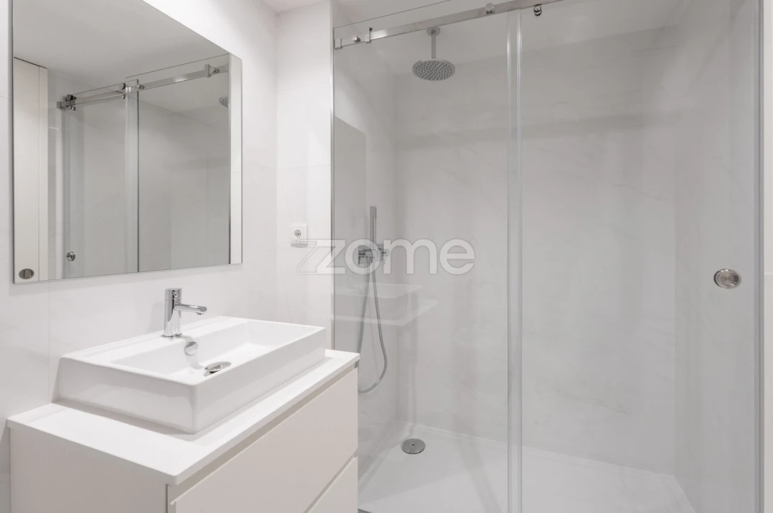 Apartamento T1 para Arrendamento em Santa Marinha e São Pedro da Afurada Foto 16