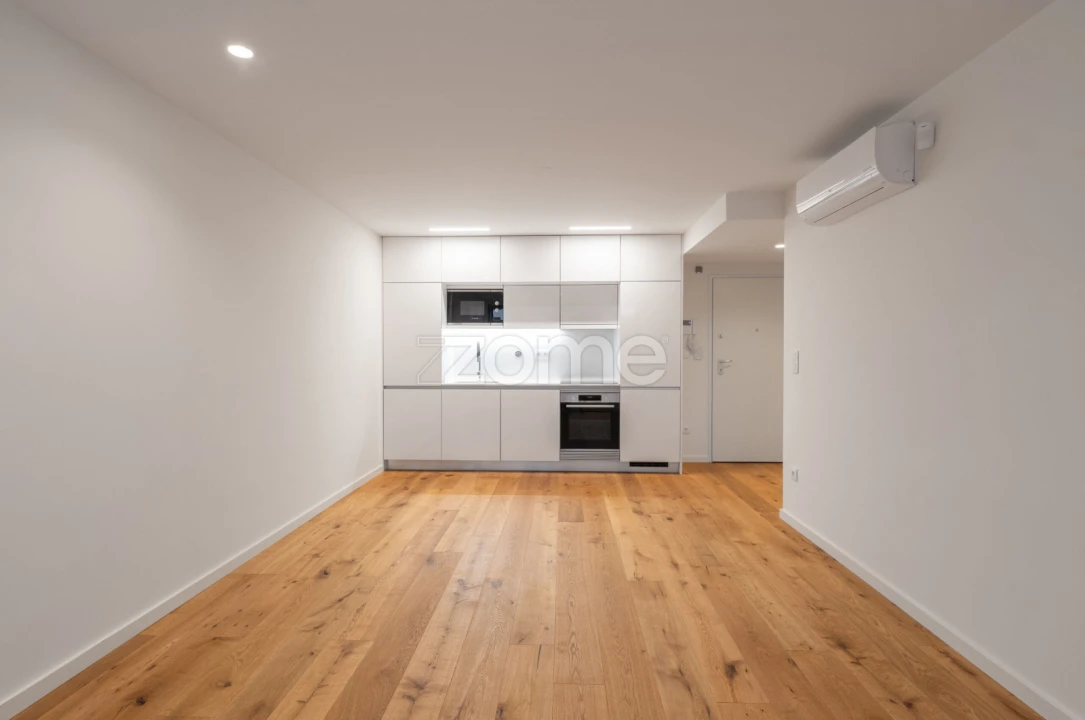 Apartamento T1 para Arrendamento em Santa Marinha e São Pedro da Afurada Foto 6