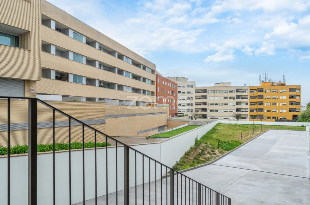 Apartamento T1 para Arrendamento em Santa Marinha e São Pedro da Afurada Foto 24