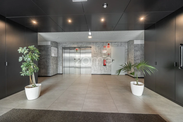 Apartamento T1 para Arrendamento em Paranhos Foto 15