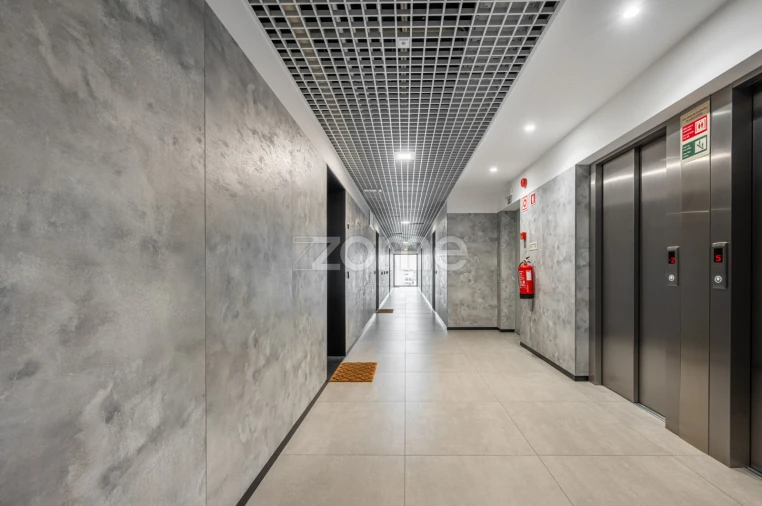 Apartamento T1 para Arrendamento em Paranhos Foto 17