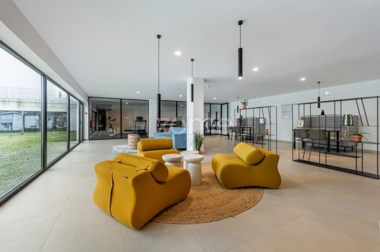Apartamento T1 para Arrendamento em Paranhos Foto 19