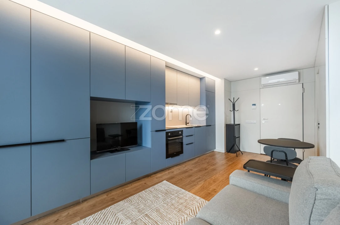 Apartamento T1 para Arrendamento em Paranhos Foto 7
