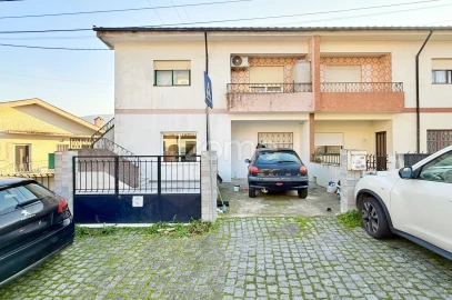 Moradia T5 para Venda em Nogueira, Fraião e Lamaçães