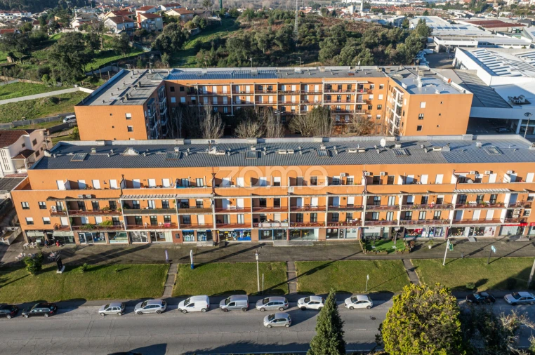 Apartamento T2 para Venda em Nogueira, Fraião e Lamaçães Foto 18