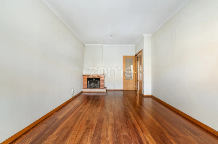 Apartamento T2 para Venda em Nogueira, Fraião e Lamaçães Foto 3