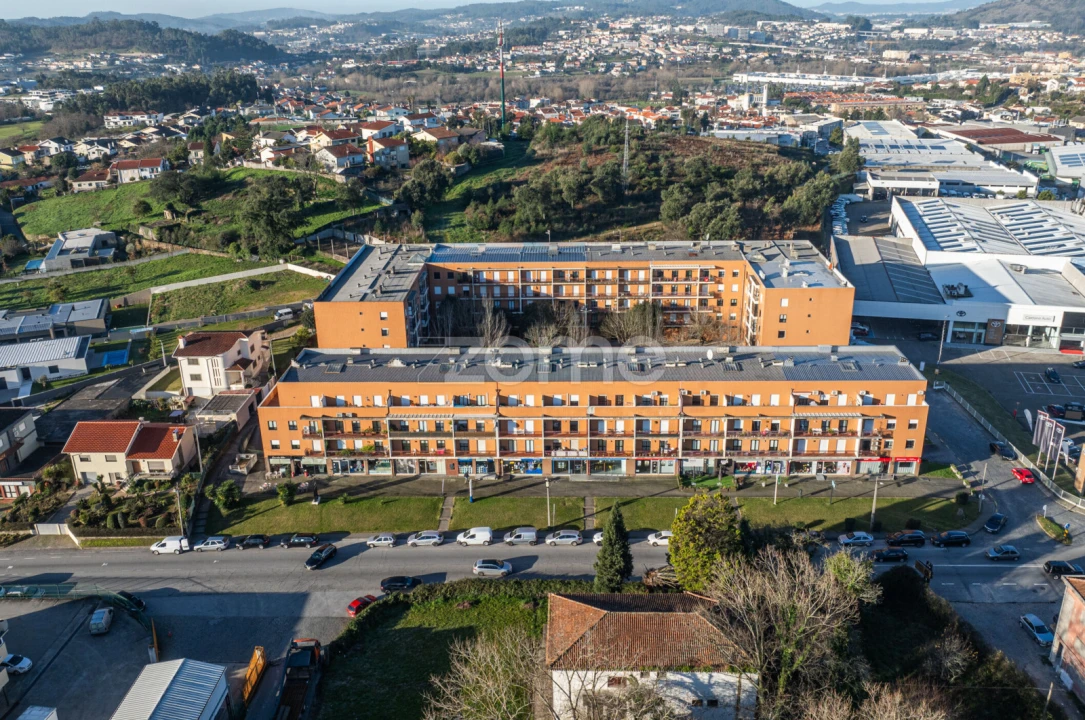 Apartamento T2 para Venda em Nogueira, Fraião e Lamaçães Foto 20