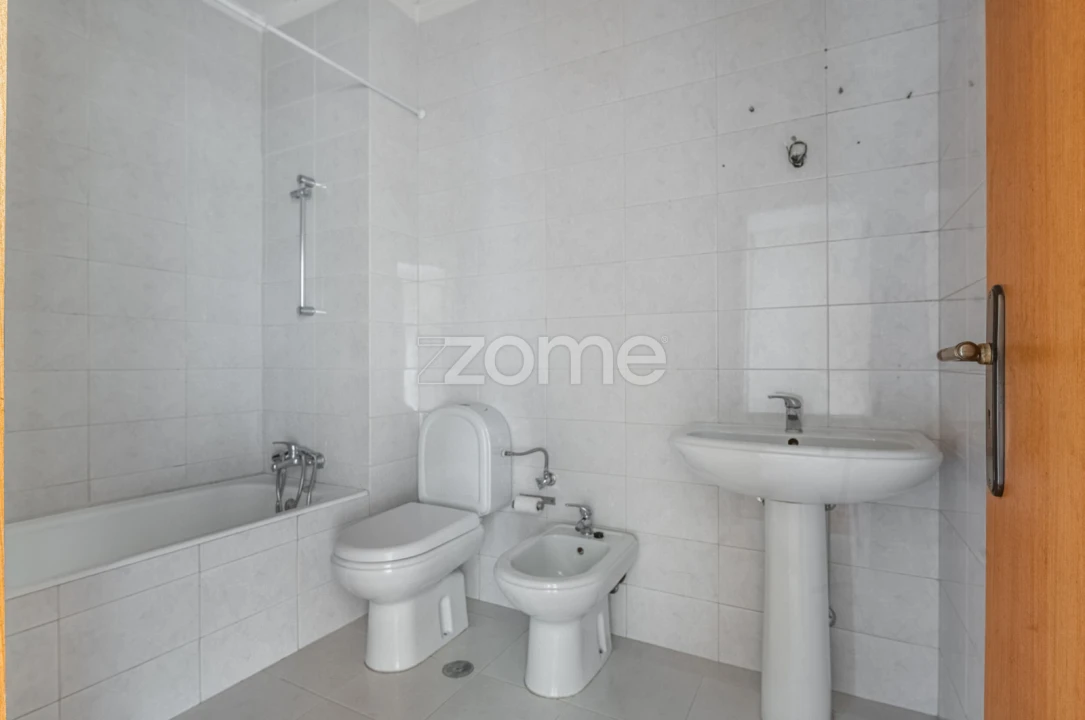 Apartamento T2 para Venda em Nogueira, Fraião e Lamaçães Foto 4