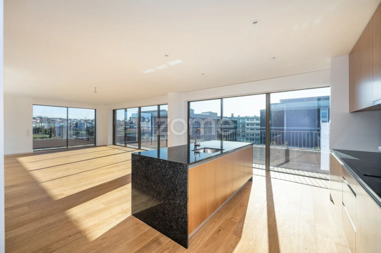 Apartamento T4 para Venda em Matosinhos e Leça da Palmeira Foto 9