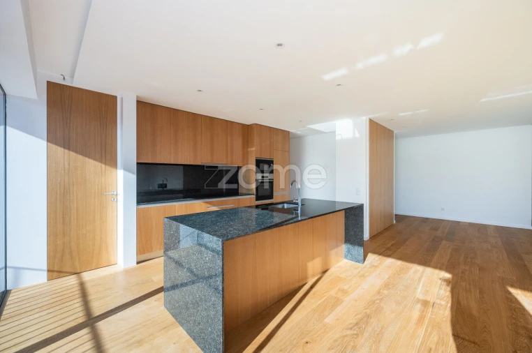 Apartamento T4 para Venda em Matosinhos e Leça da Palmeira Foto 13