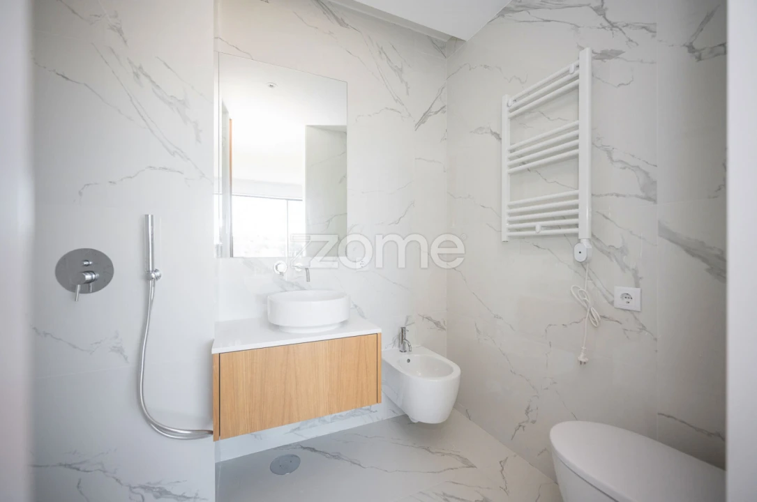Apartamento T4 para Venda em Matosinhos e Leça da Palmeira Foto 33