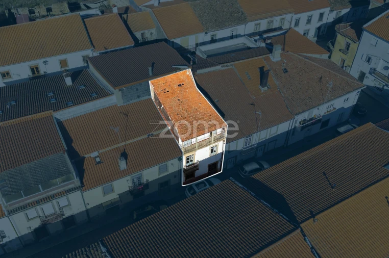 Moradia T4 para Venda em Mogadouro, Valverde, Vale de Porco e Vilar de Rei Foto 1