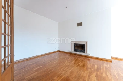 Apartamento T3 para Arrendamento em Paranhos