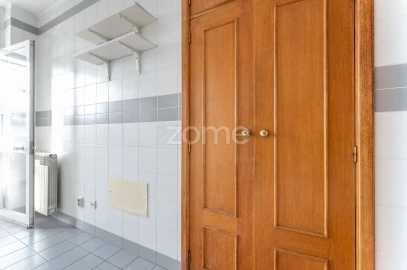 Apartamento T3 para Arrendamento em Paranhos