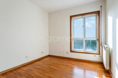 Apartamento T3 para Arrendamento em Paranhos