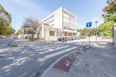 Apartamento T3 para Arrendamento em Paranhos