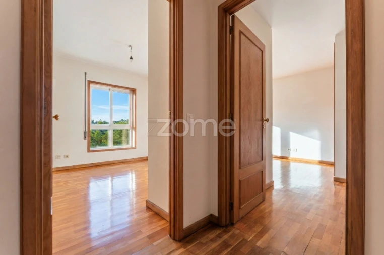 Apartamento T3 para Arrendamento em Paranhos Foto 20