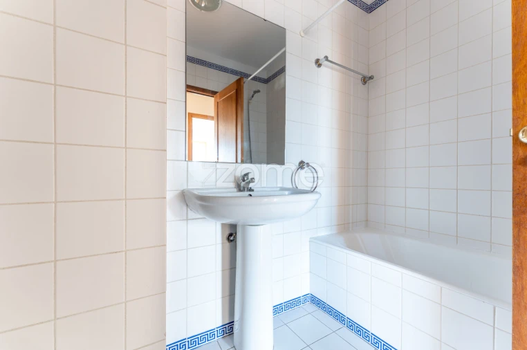 Apartamento T3 para Arrendamento em Paranhos Foto 31