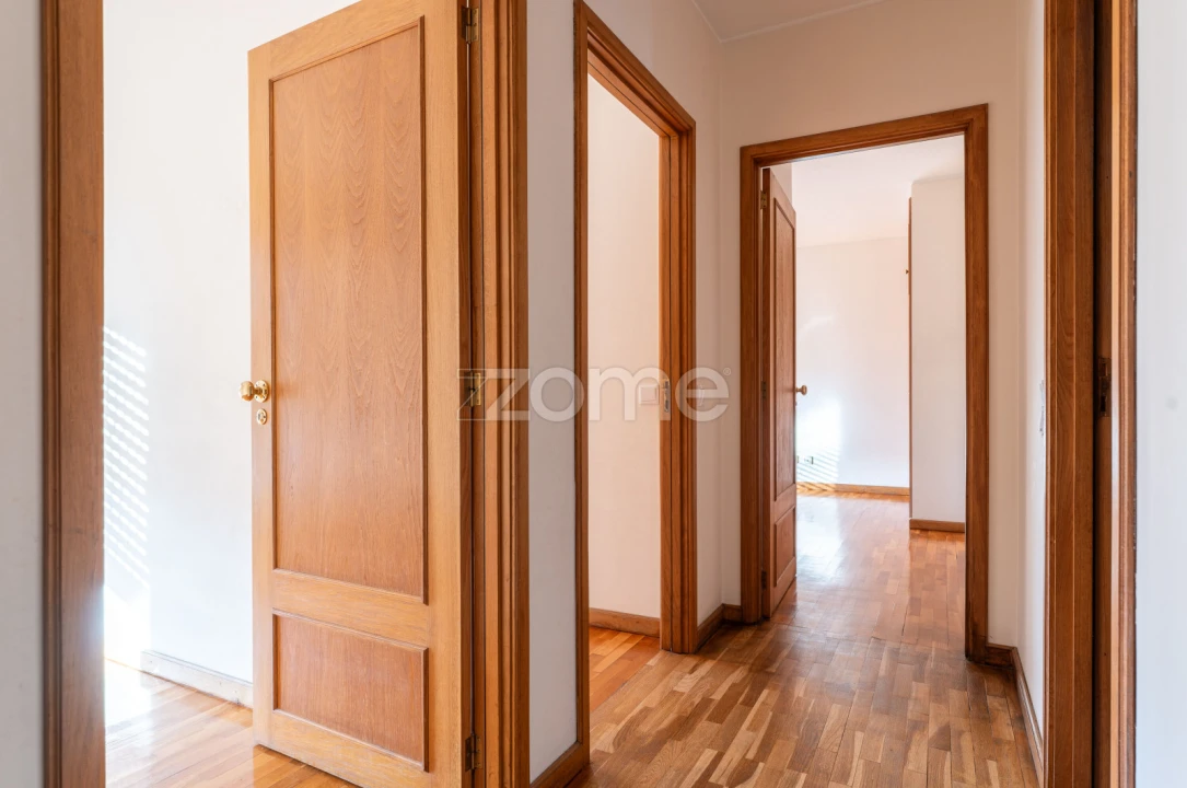 Apartamento T3 para Arrendamento em Paranhos Foto 19